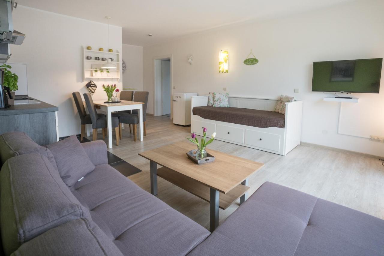 Ferienwohnungen Landhaus Meran Inkl Meinecardplus วิลลิงเงิน ภายนอก รูปภาพ