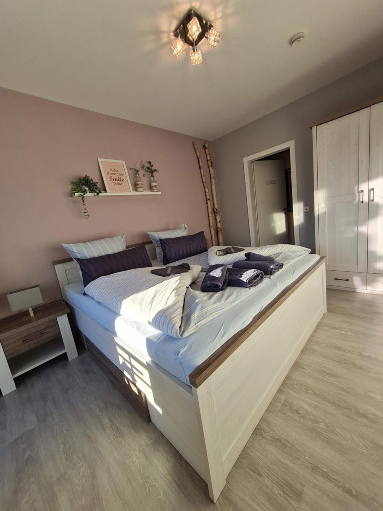 Ferienwohnungen Landhaus Meran Inkl Meinecardplus วิลลิงเงิน ภายนอก รูปภาพ